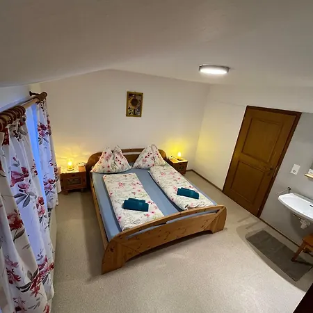 Mitterhaidgut Apartment *